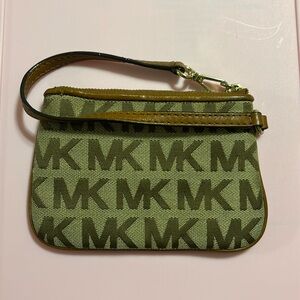 ‼️sold‼️MK wristlet